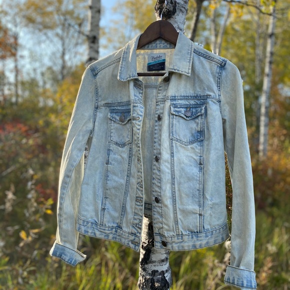 Zara Distressed Jean Jacket (Small) - Picture 2 of 8